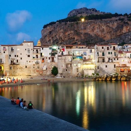 Casa Marina, La Terrazza Sul Mare Bed & Breakfast Cefalu Bagian luar foto