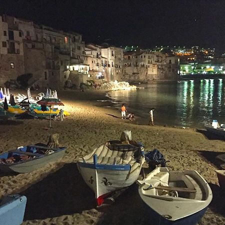 Casa Marina, La Terrazza Sul Mare Bed & Breakfast Cefalu Bagian luar foto