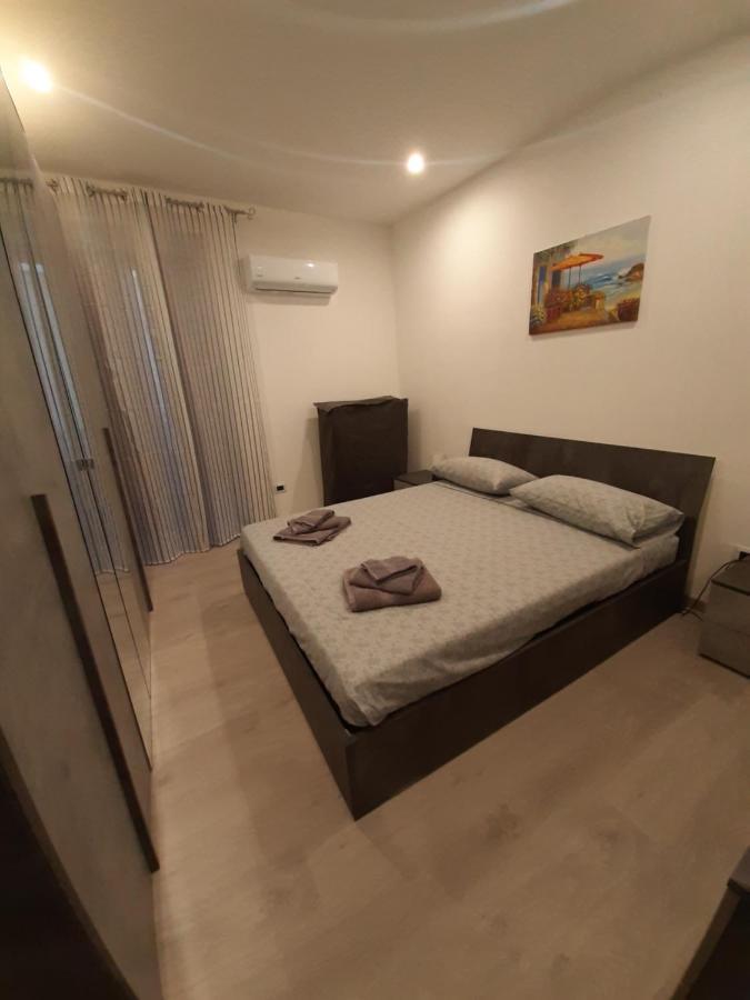 Casa Marina, La Terrazza Sul Mare Bed & Breakfast Cefalu Bagian luar foto