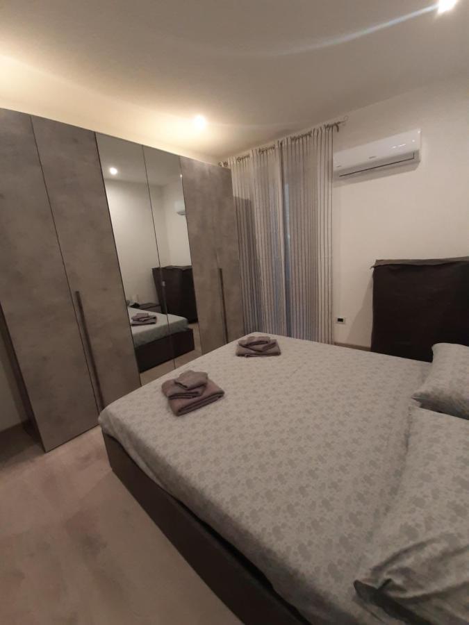 Casa Marina, La Terrazza Sul Mare Bed & Breakfast Cefalu Bagian luar foto