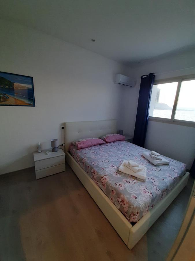 Casa Marina, La Terrazza Sul Mare Bed & Breakfast Cefalu Bagian luar foto