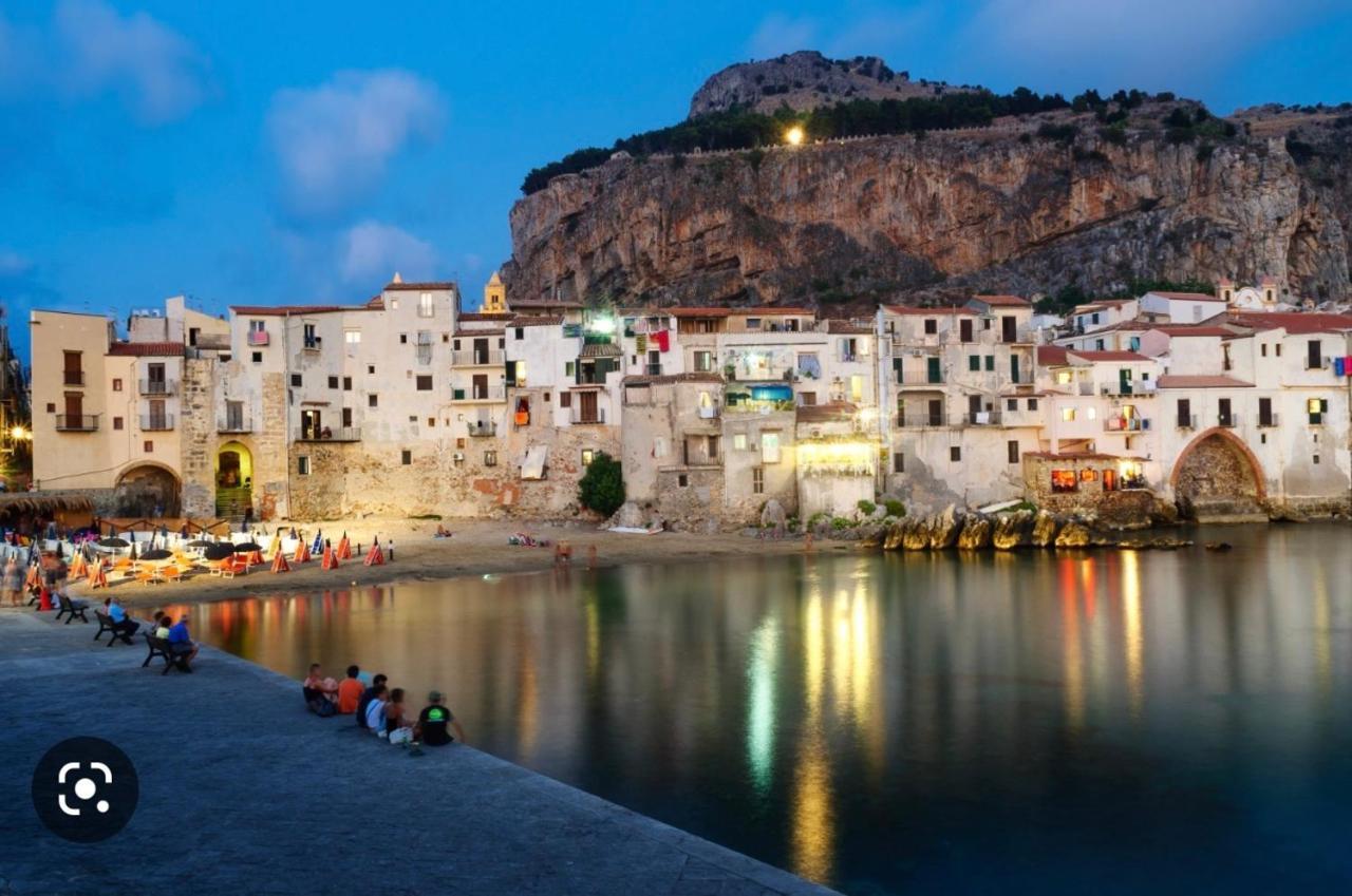 Casa Marina, La Terrazza Sul Mare Bed & Breakfast Cefalu Bagian luar foto