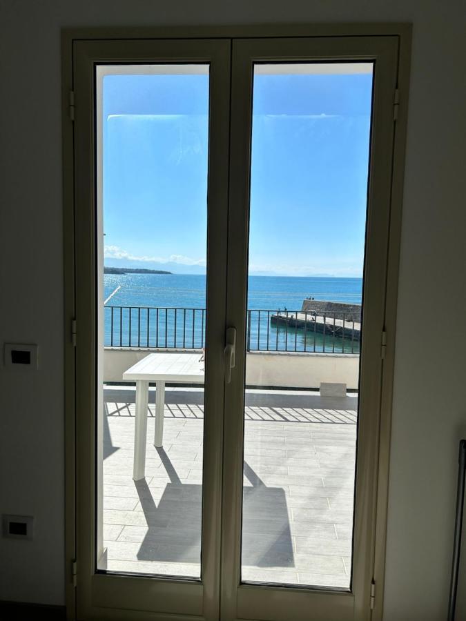 Casa Marina, La Terrazza Sul Mare Bed & Breakfast Cefalu Bagian luar foto